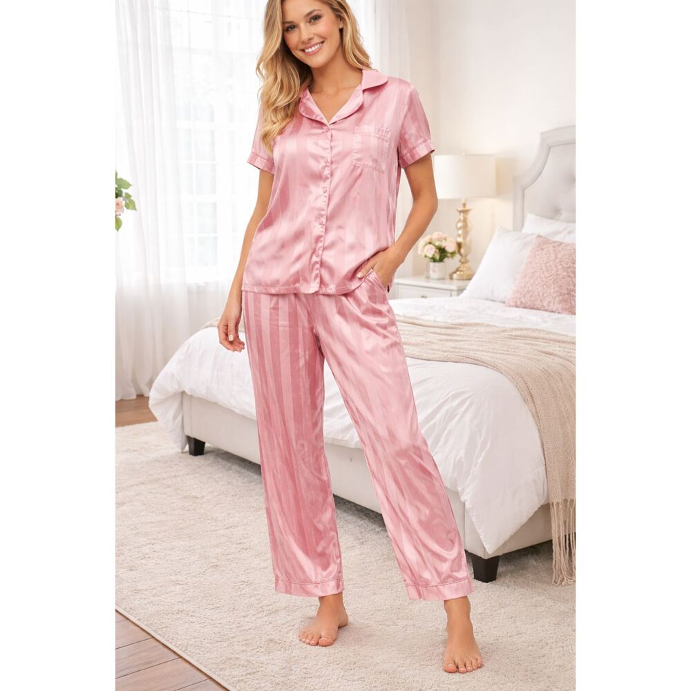 House of Harlow 1960 Satin Pajama Set – Size M